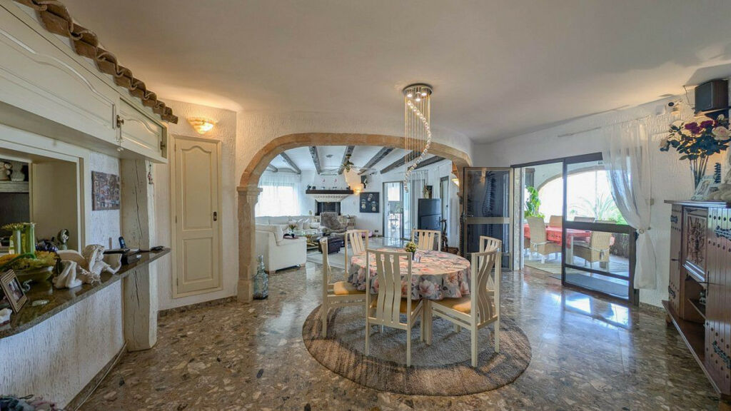 Detached Villa Calpe Alicante - image 12