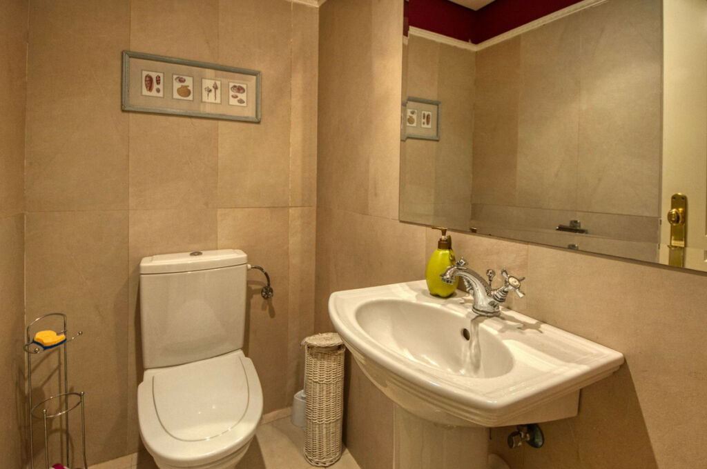 Ground Floor Apartment Sierra Blanca Málaga - image 11