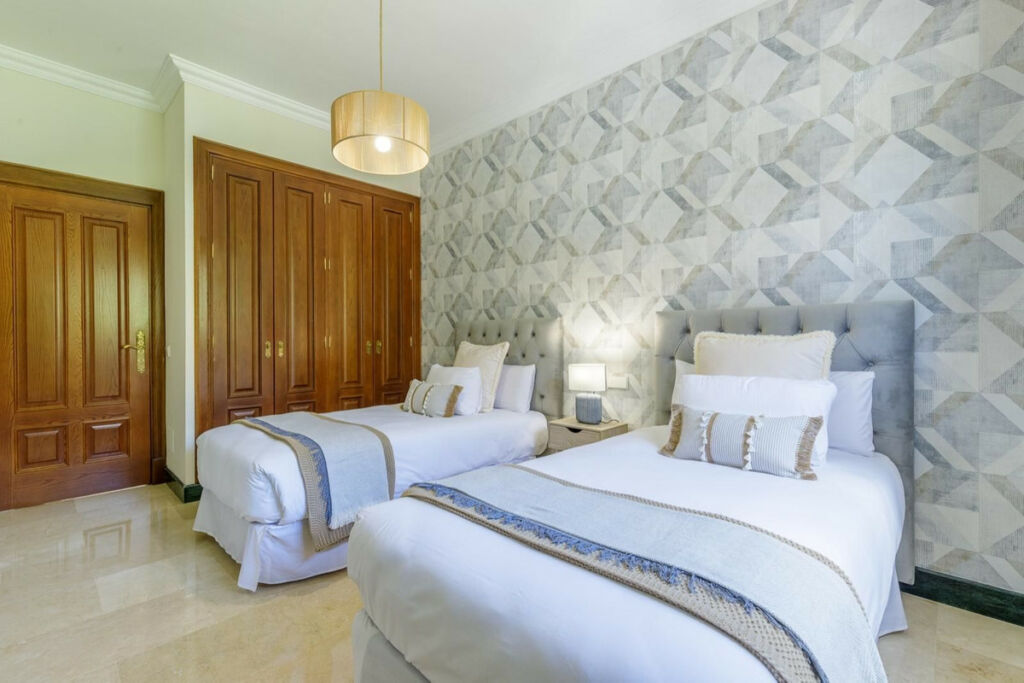 Detached Villa Mijas Golf Málaga - image 11