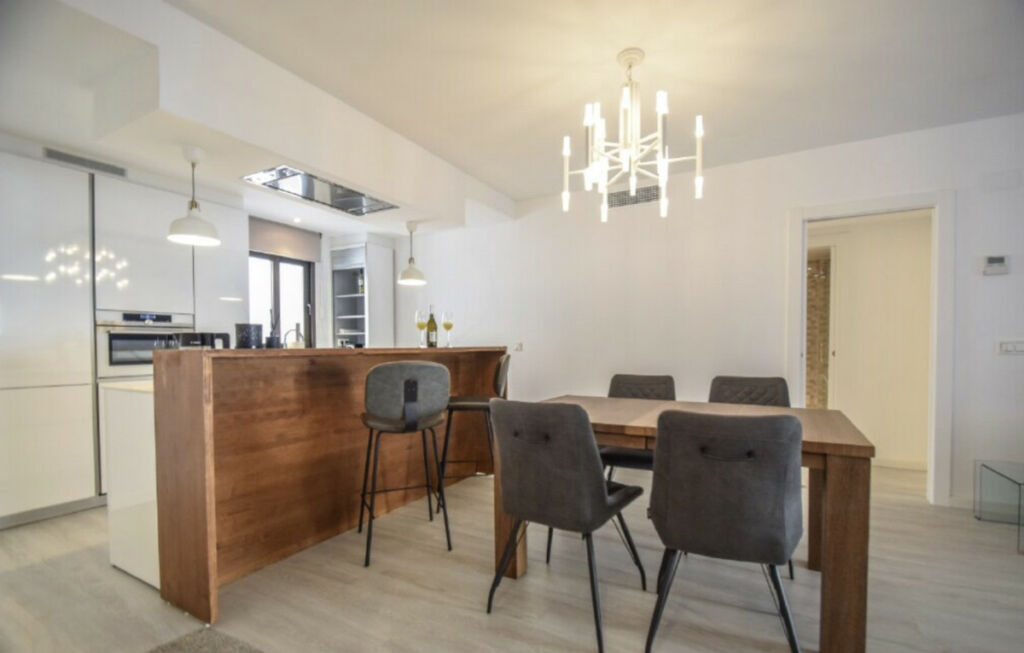 Middle Floor Studio Puerto Banús Málaga - image 11