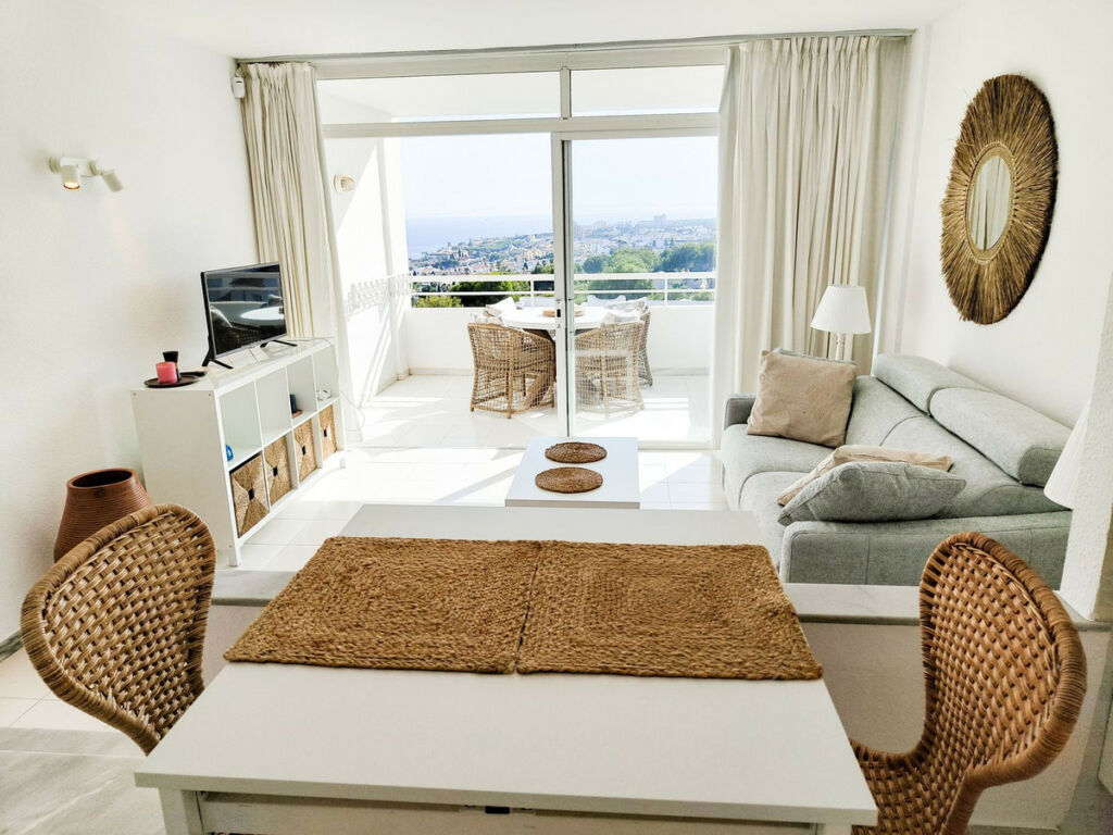 Middle Floor Apartment Riviera del Sol Málaga - image 11