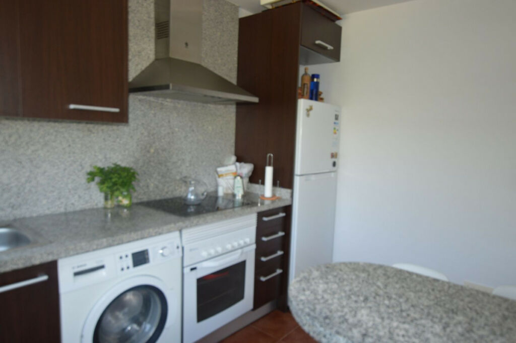 Middle Floor Apartment Estepona Málaga - image 11