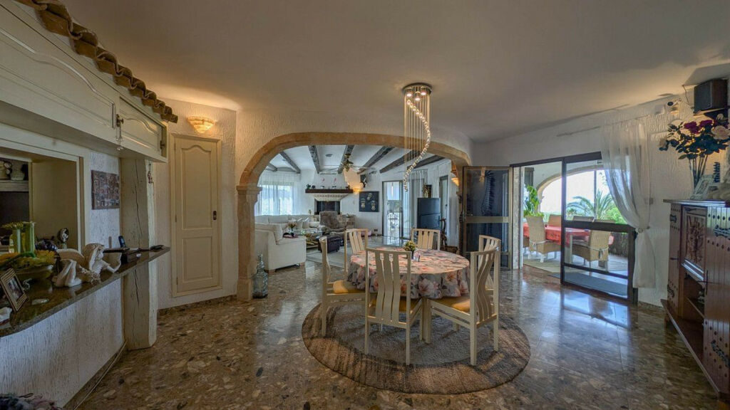 Detached Villa Calpe Alicante - image 13