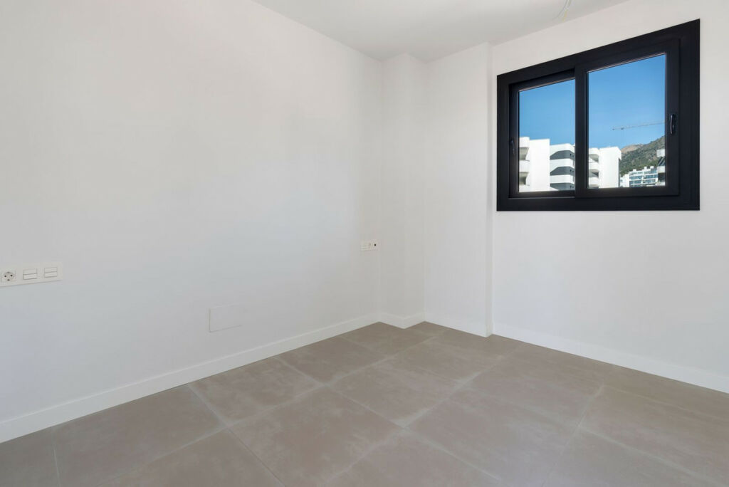 Middle Floor Apartment Benalmadena Costa Málaga - image 12