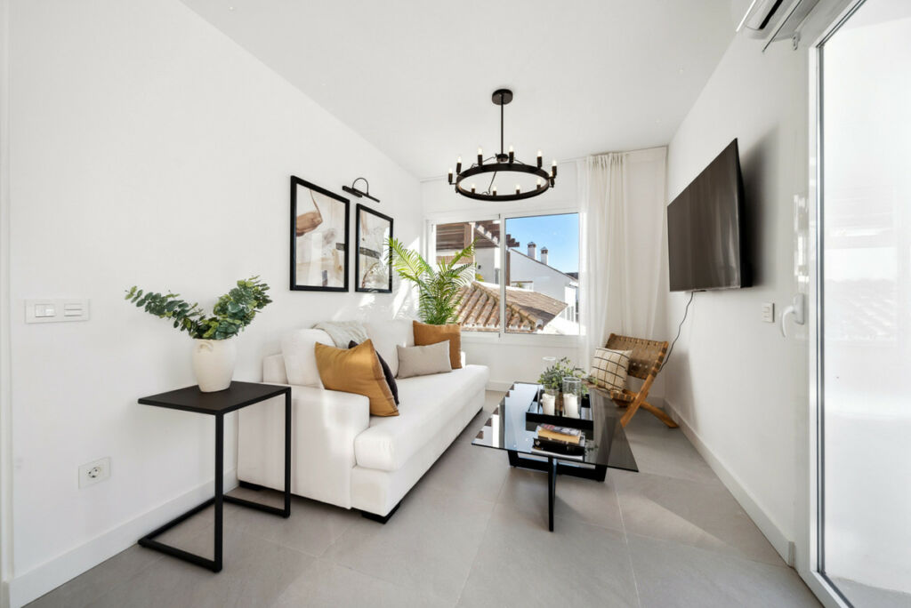 Penthouse Duplex Nueva Andalucía Málaga - image 12