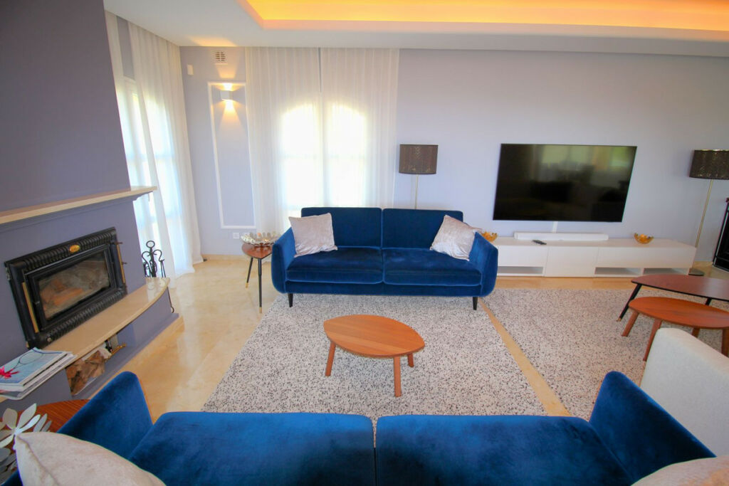 Detached Villa Los Arqueros Málaga - image 13