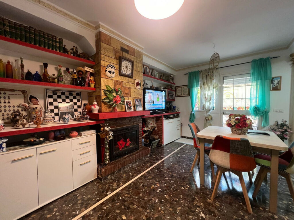 Townhouse Estepona Málaga - image 13