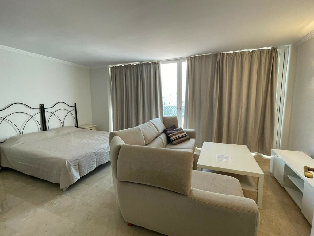 Penthouse Puerto Banús Málaga - image 13