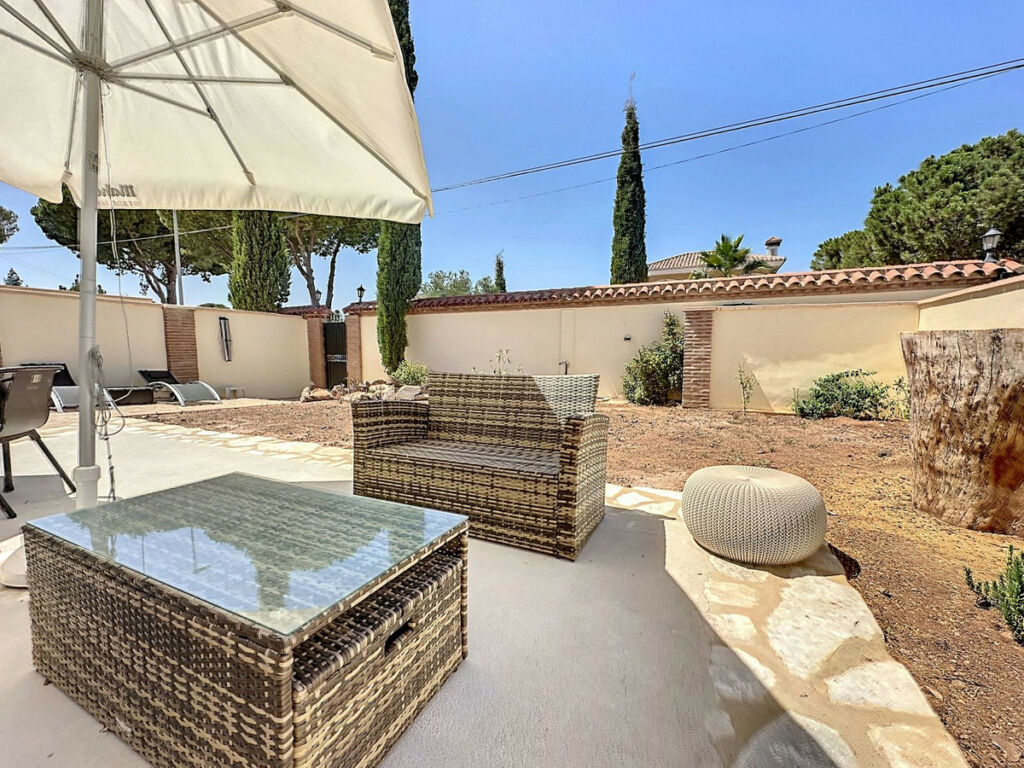 Detached Villa Alhaurín de la Torre Málaga - image 13