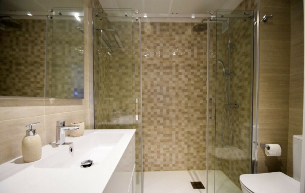 Middle Floor Studio Puerto Banús Málaga - image 13