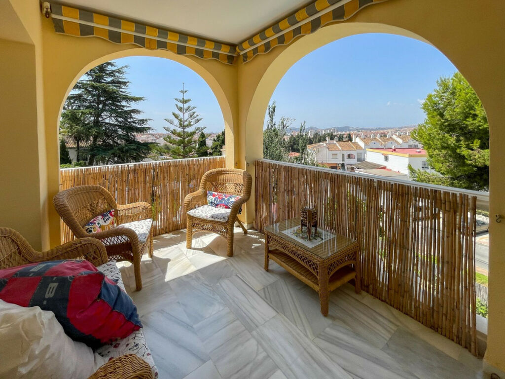 Detached Villa Fuengirola Málaga - image 13