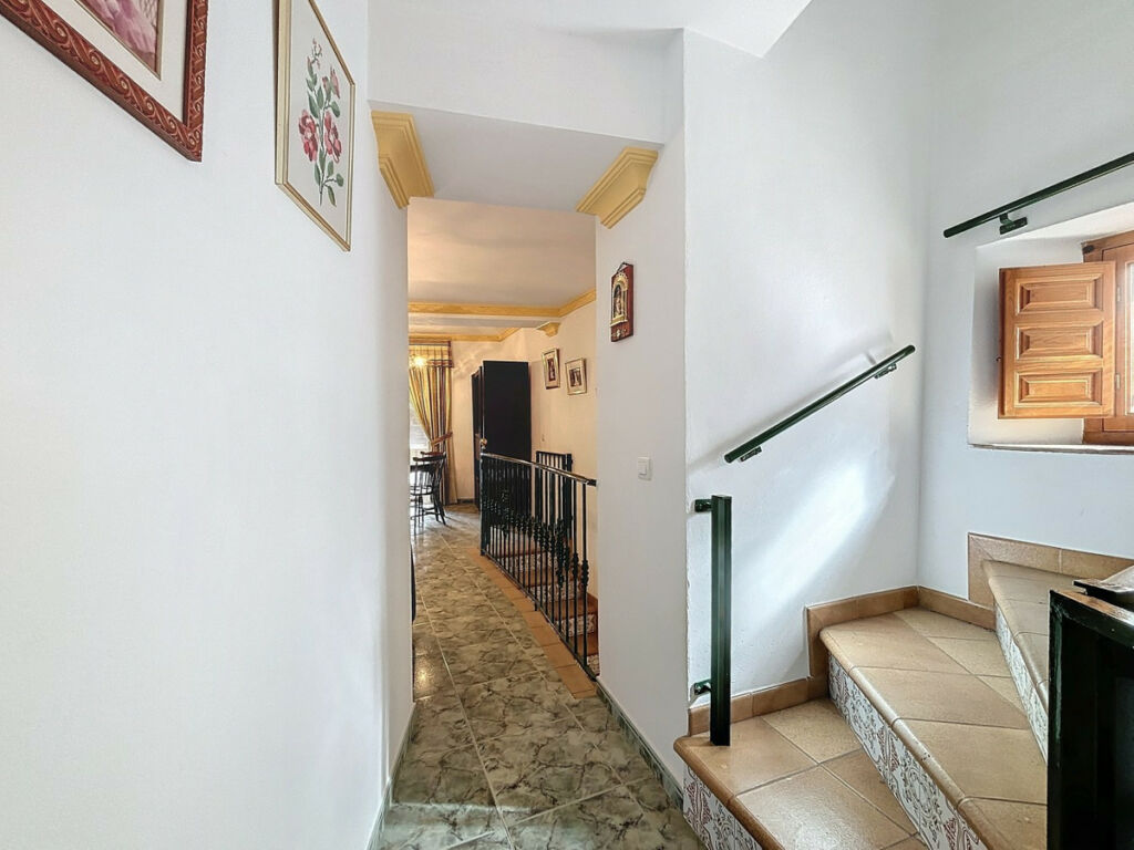 Semi-Detached House Árchez Málaga - image 14