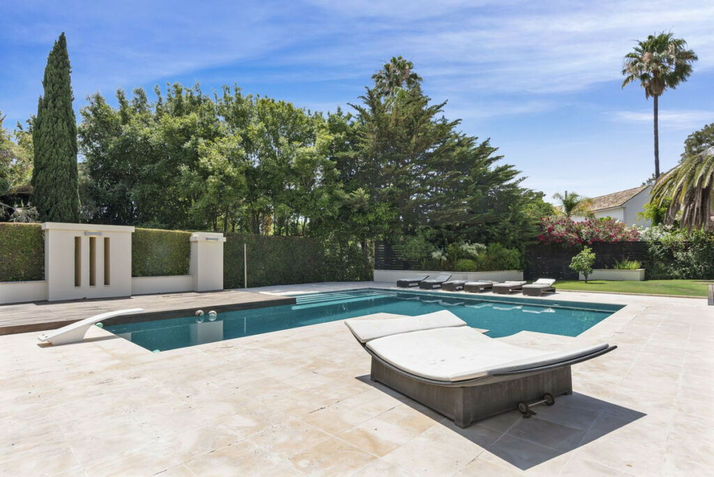 Detached Villa Sotogrande Costa Cádiz - image 17