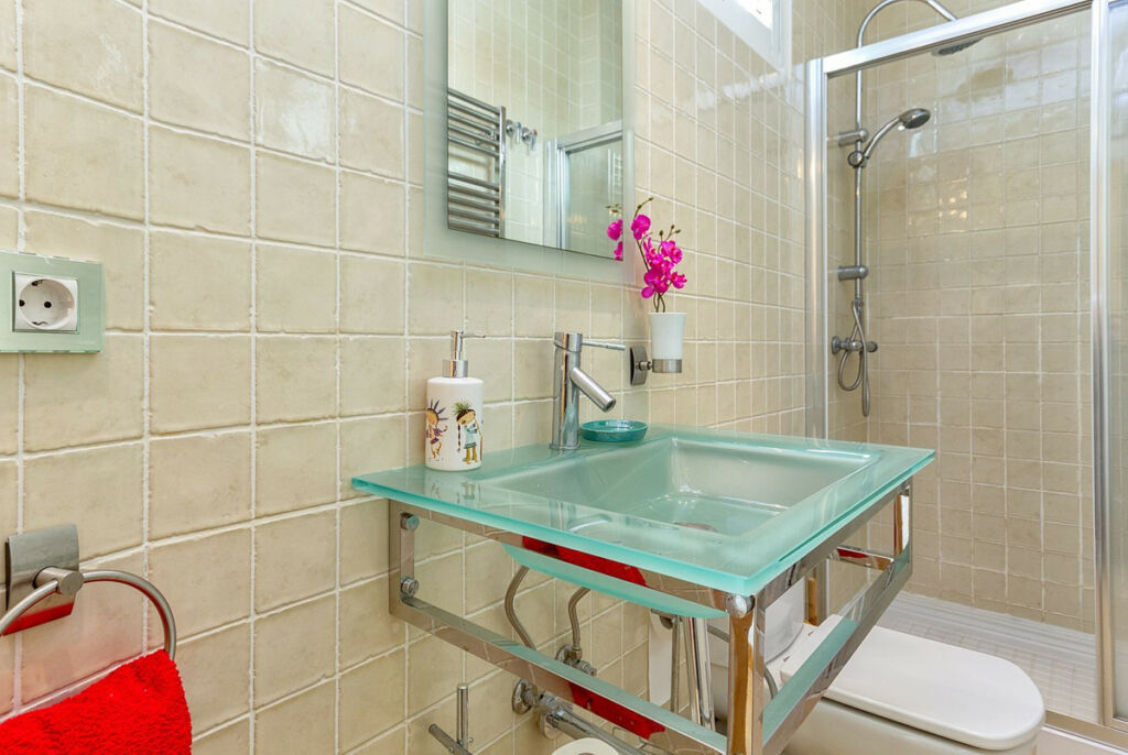 Middle Floor Apartment Málaga Centro Málaga - image 15