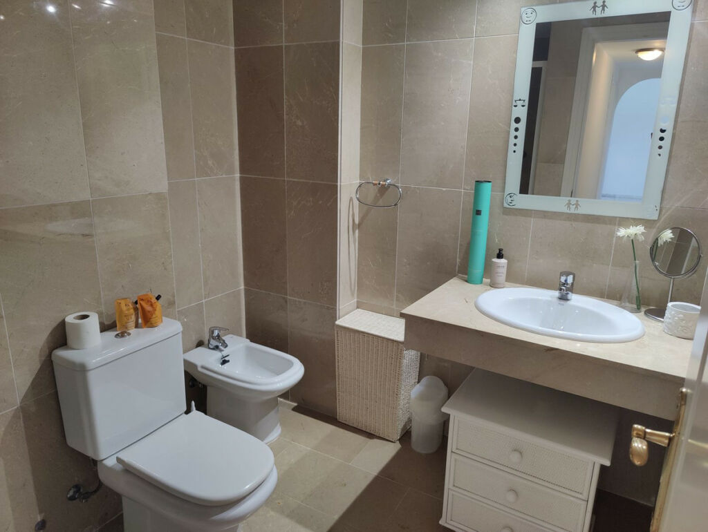 Ground Floor Apartment Puerto Banús Málaga - image 15