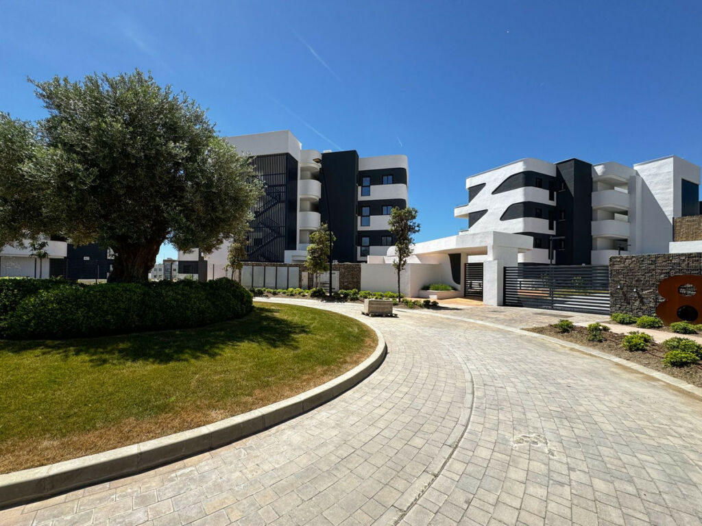 Middle Floor Apartment Benalmadena Costa Málaga - image 15