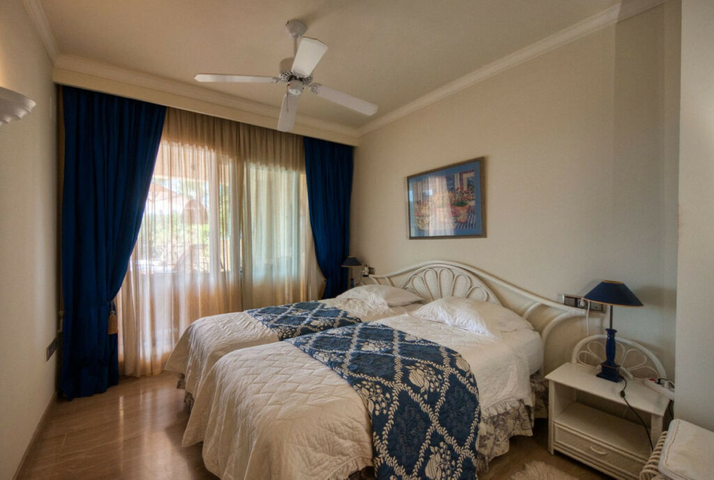 Ground Floor Apartment Sierra Blanca Málaga - image 15