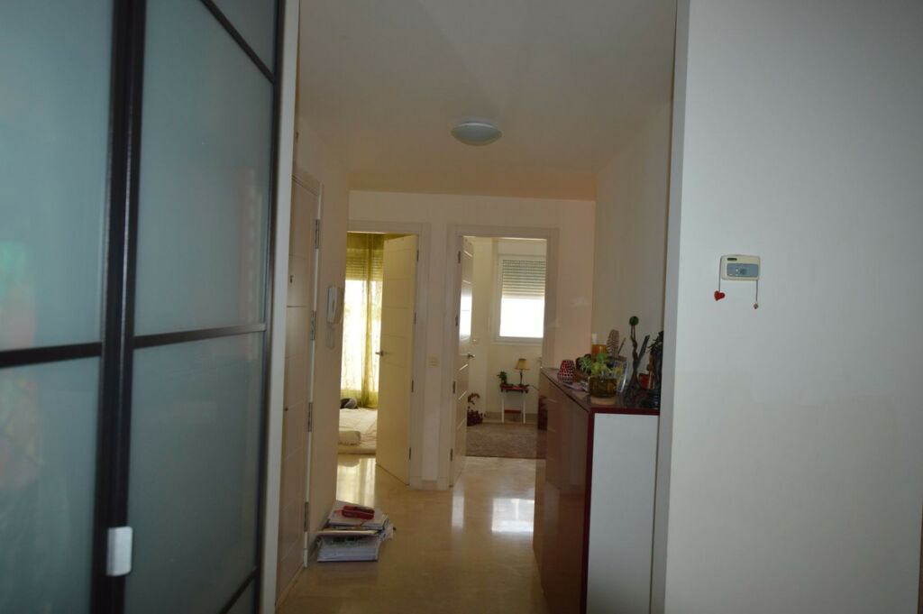 Middle Floor Apartment Estepona Málaga - image 16