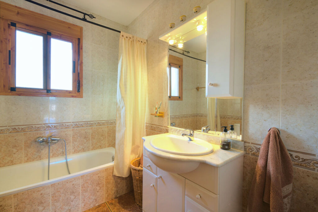 Detached Villa Comares Málaga - image 16