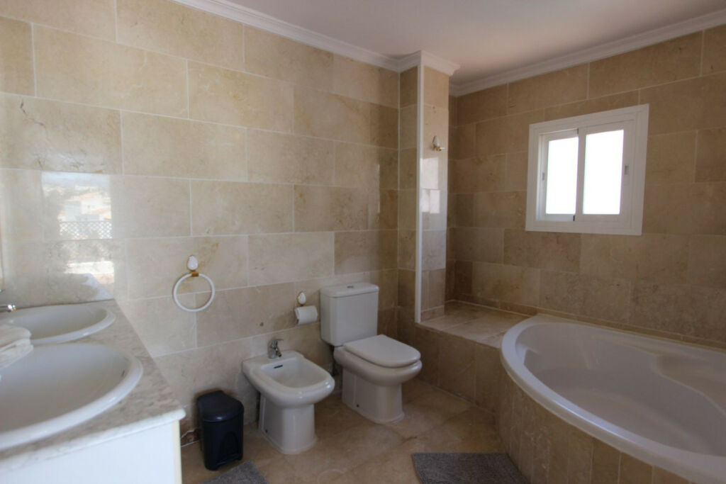 Penthouse Puerto Banús Málaga - image 15