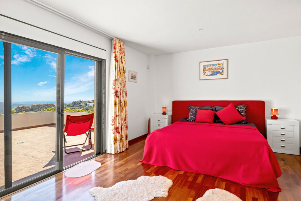 Detached Villa Marbella Málaga - image 16
