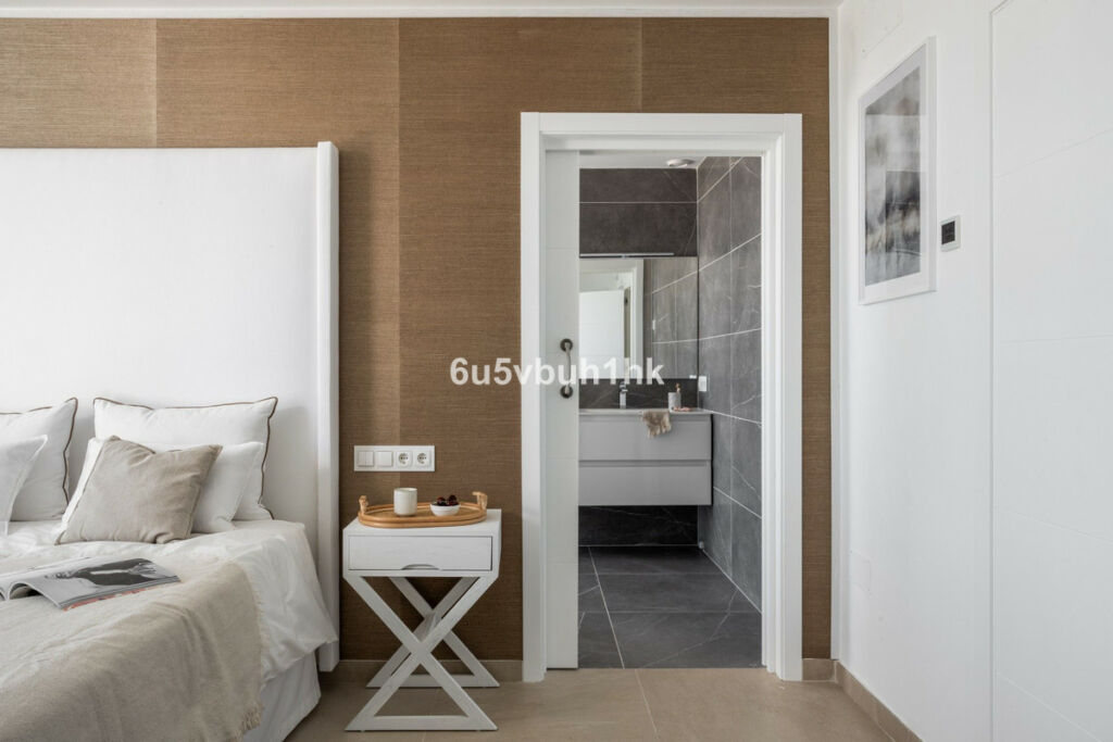 Detached Villa Benahavís Málaga - image 16