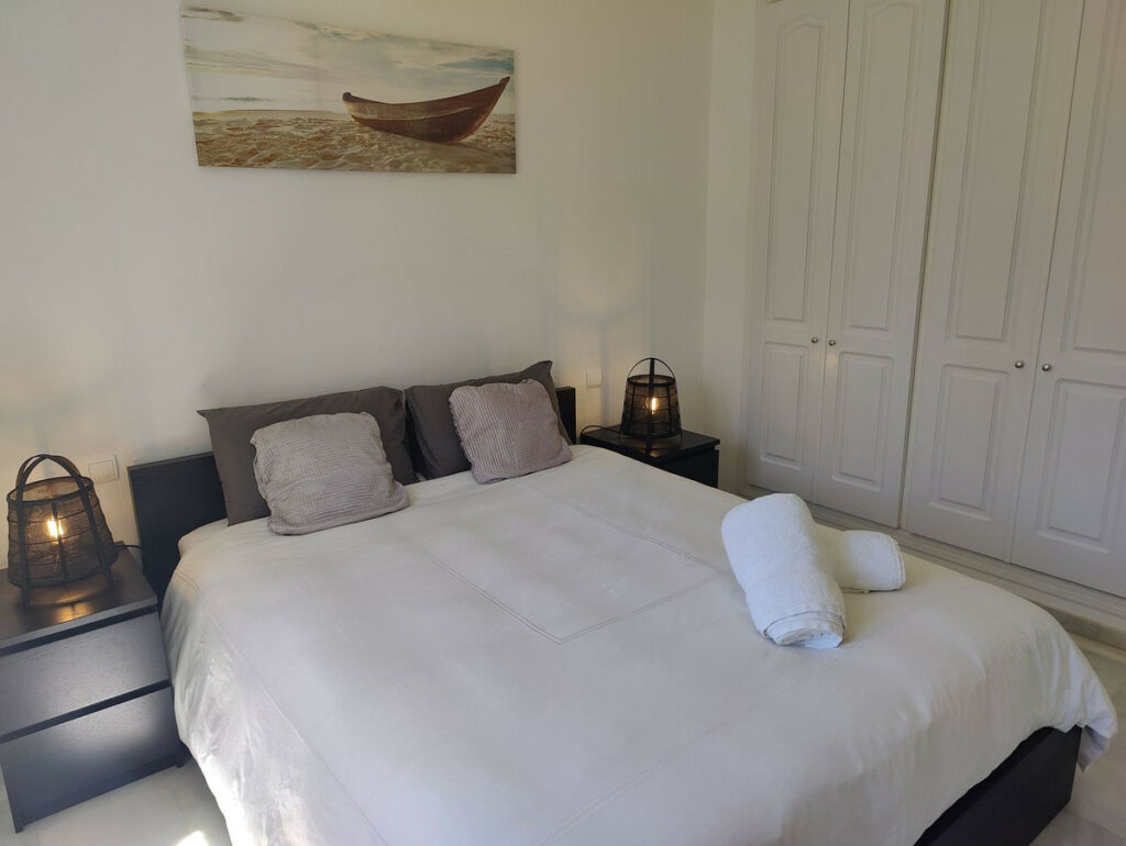 Ground Floor Apartment Puerto Banús Málaga - image 17
