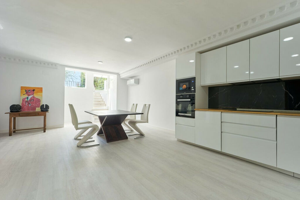Semi-Detached House The Golden Mile Málaga - image 18