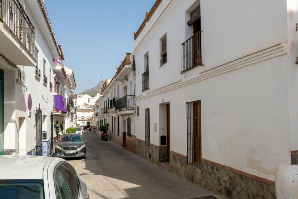 Townhouse Alhaurín el Grande Málaga - image 4