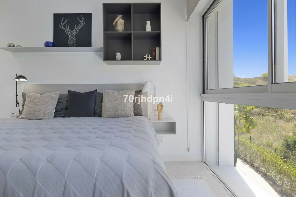 Middle Floor Apartment Casares Málaga - image 18