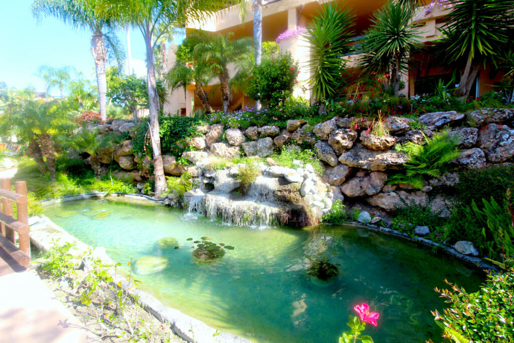 Middle Floor Apartment Sierra Blanca Málaga - image 18