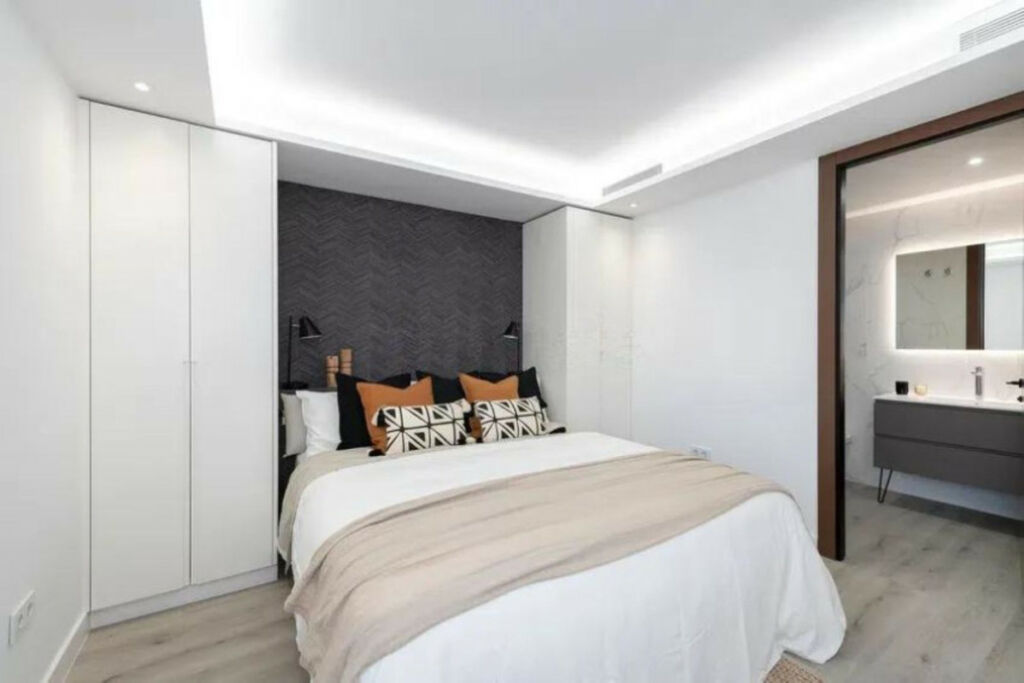 Middle Floor Apartment Puerto Banús Málaga - image 18