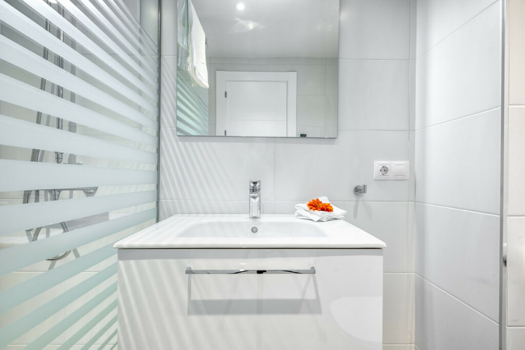 Top Floor Apartment Calahonda Málaga - image 18