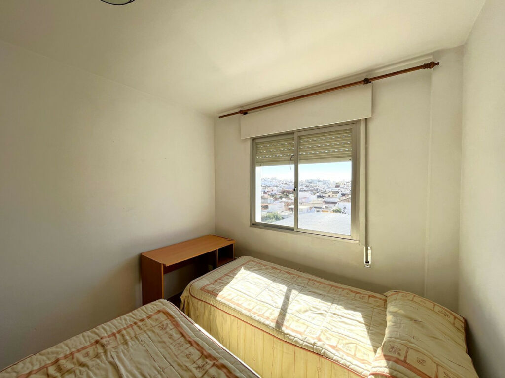 Middle Floor Apartment Estepona Málaga - image 18