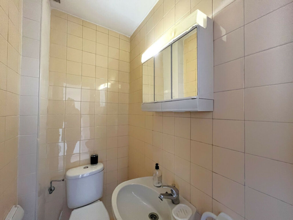 Middle Floor Apartment Estepona Málaga - image 19