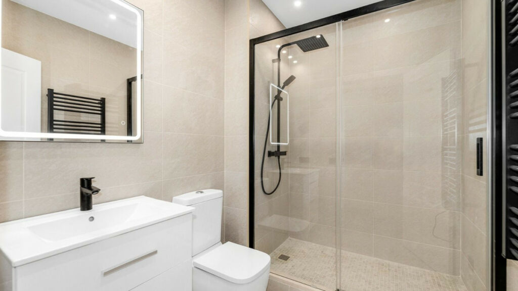 Detached Villa Los Arqueros Málaga - image 19