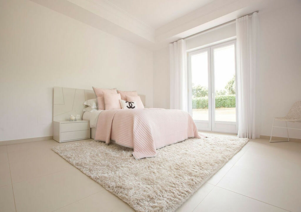 Detached Villa San Roque Club Cádiz - image 18