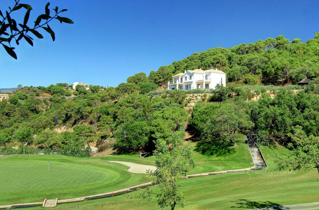 Detached Villa Benahavís Málaga - image 2