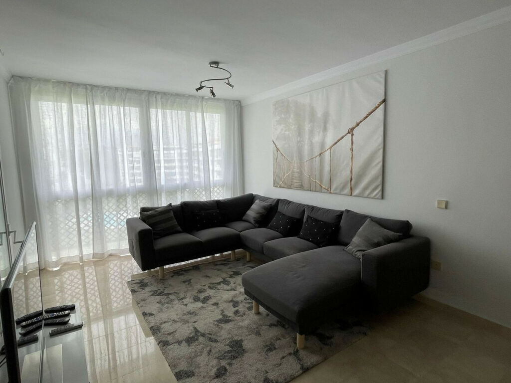Penthouse Puerto Banús Málaga - image 2