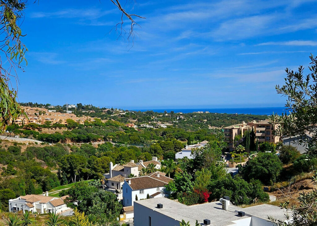 Residential Plot Elviria Málaga - image 2