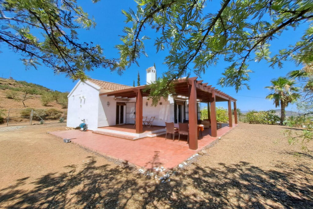 Finca - Cortijo Tolox Málaga - image 4