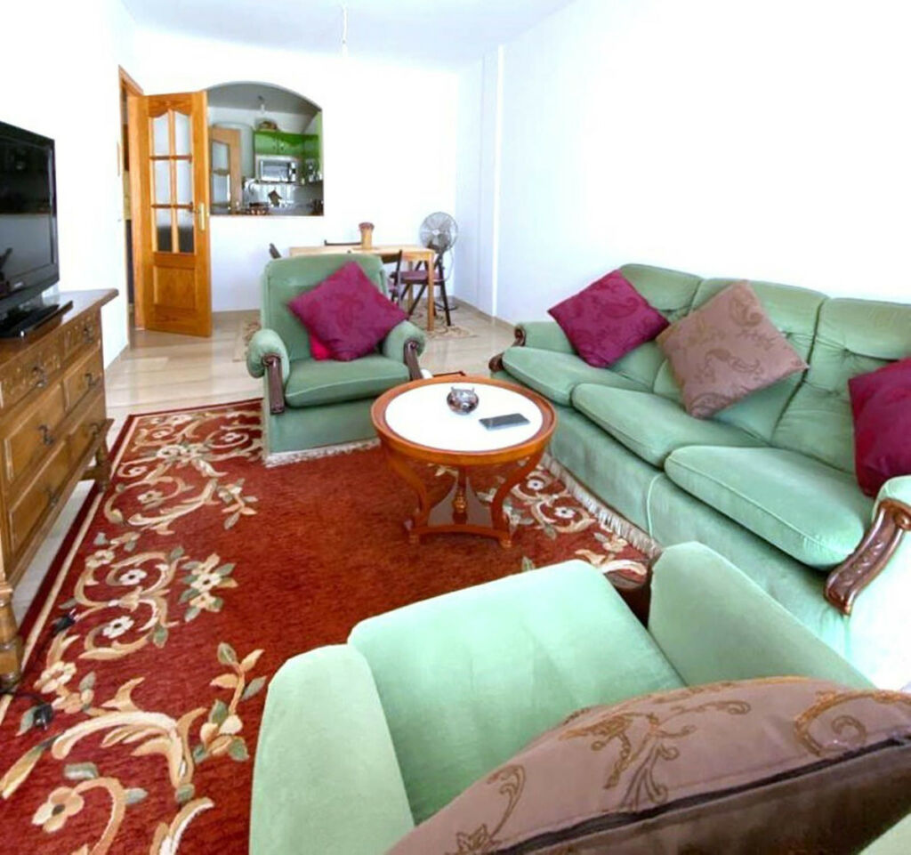 Middle Floor Apartment La Cala de Mijas Málaga - image 2
