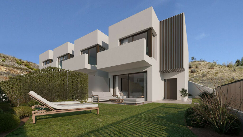 Semi-Detached House Rincón de la Victoria Málaga - image 2