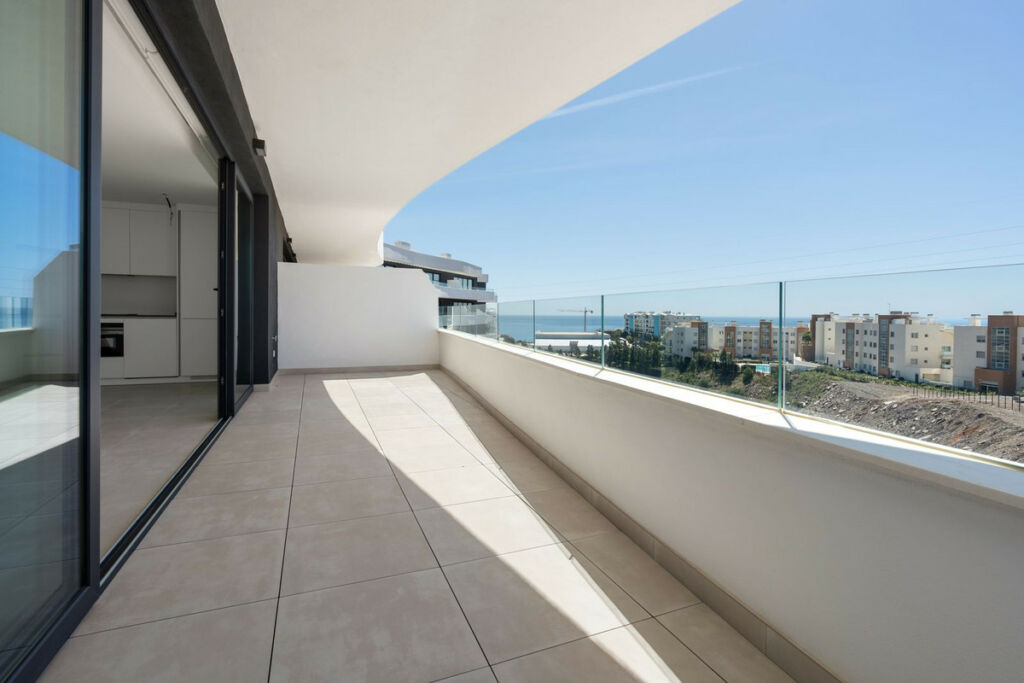 Middle Floor Apartment Benalmadena Costa Málaga - image 3