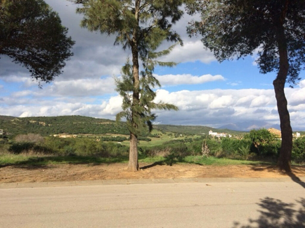 Residential Plot Sotogrande Cádiz - image 2