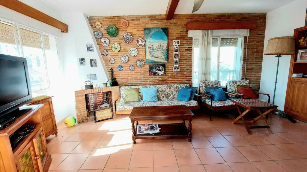 Top Floor Apartment Fuengirola Málaga - image 11