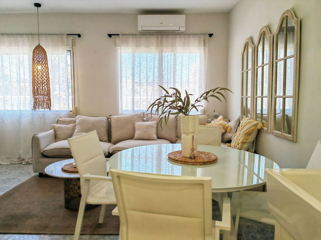 Ground Floor Apartment Calahonda Málaga - image 2