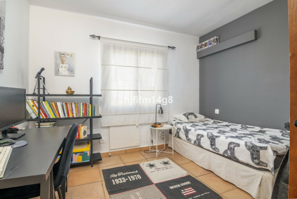 Detached Villa Benahavís Málaga - image 20