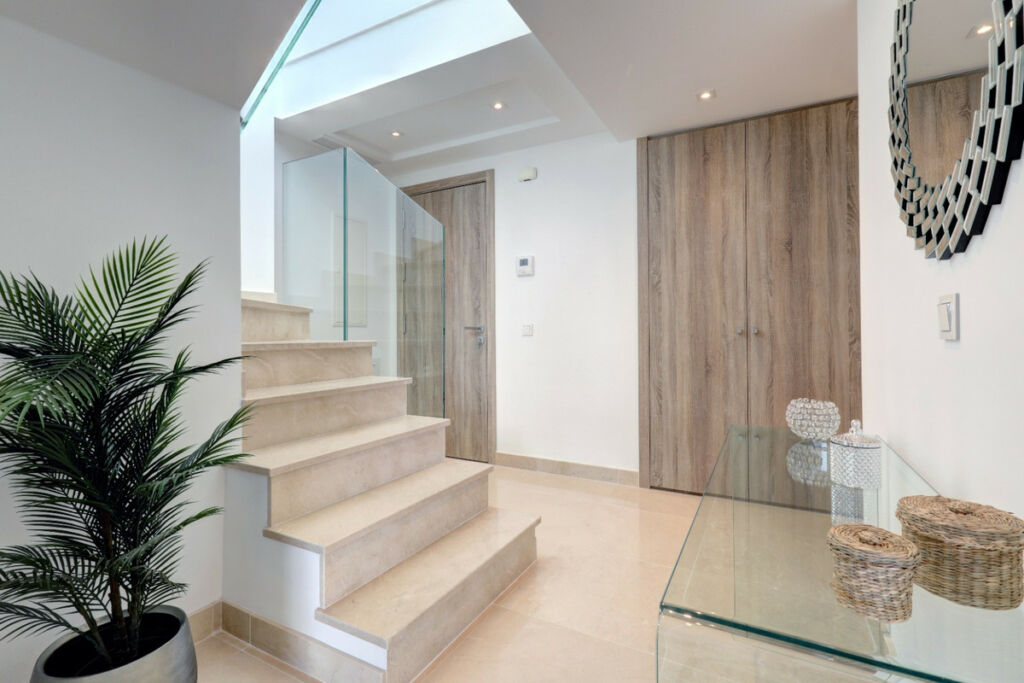 Penthouse Nueva Andalucía Málaga - image 24