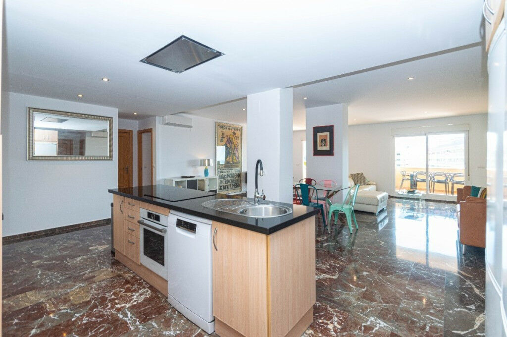 Middle Floor Apartment Carvajal Málaga - image 18